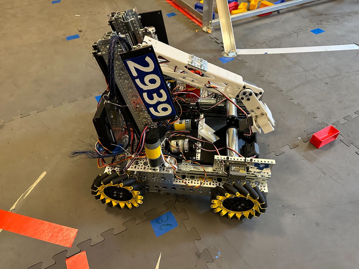 XBOT488's tweet photo. we had 25 kid for the Fall 2024 FIRST Tech Challenge season. Kids did a great job designing, building and programming their FTC bots! https://t.co/LaxeKRrYka