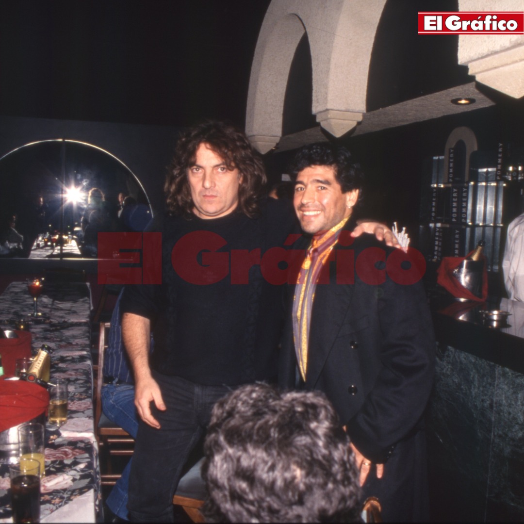 El Gráfico #OutOfContext

🎸 Pappo y 🔟 Diego. 

🔙 Año 1993

📷 Archivo El Gráfico