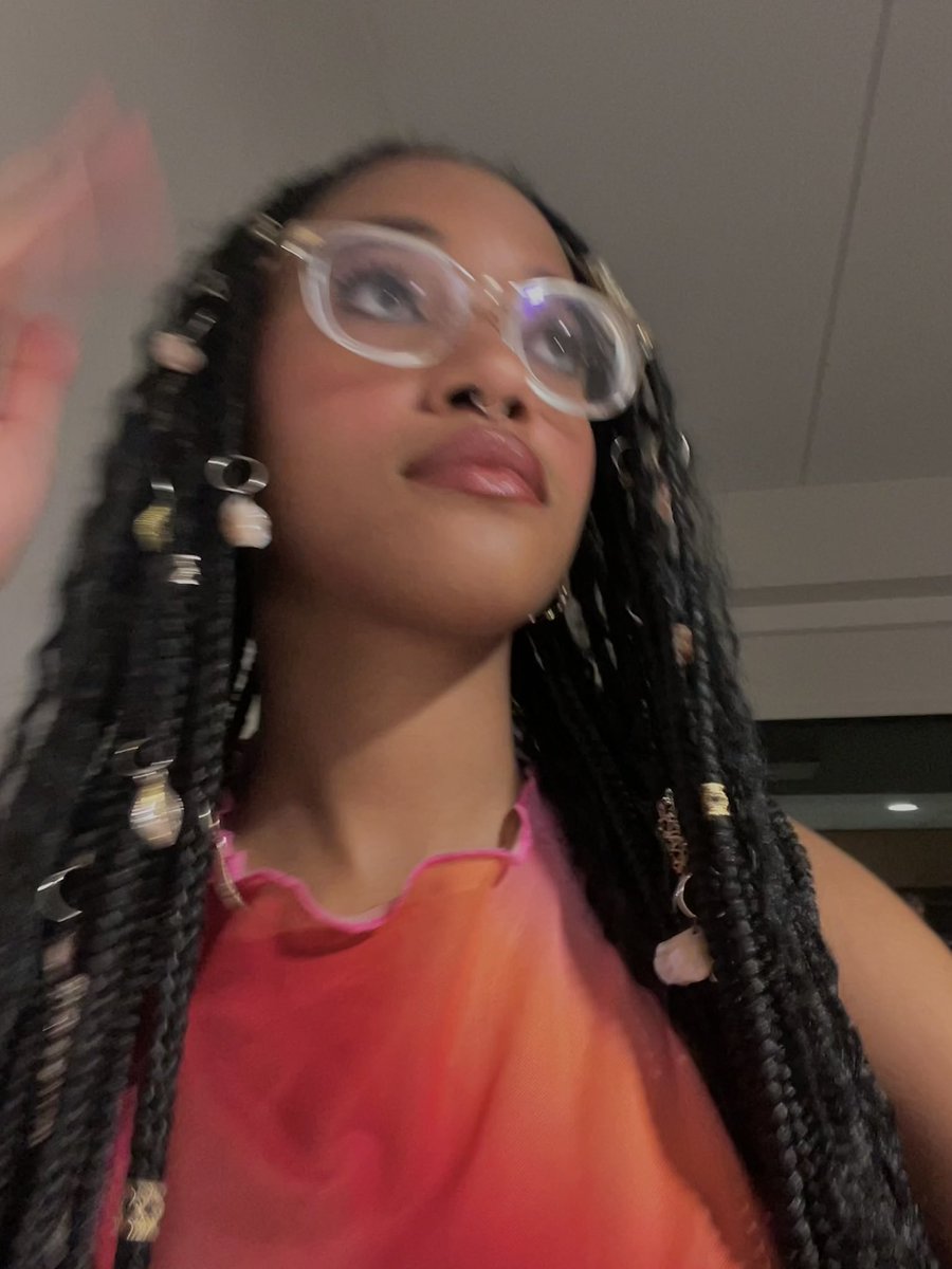 ★ dulce maria ★ tweet media