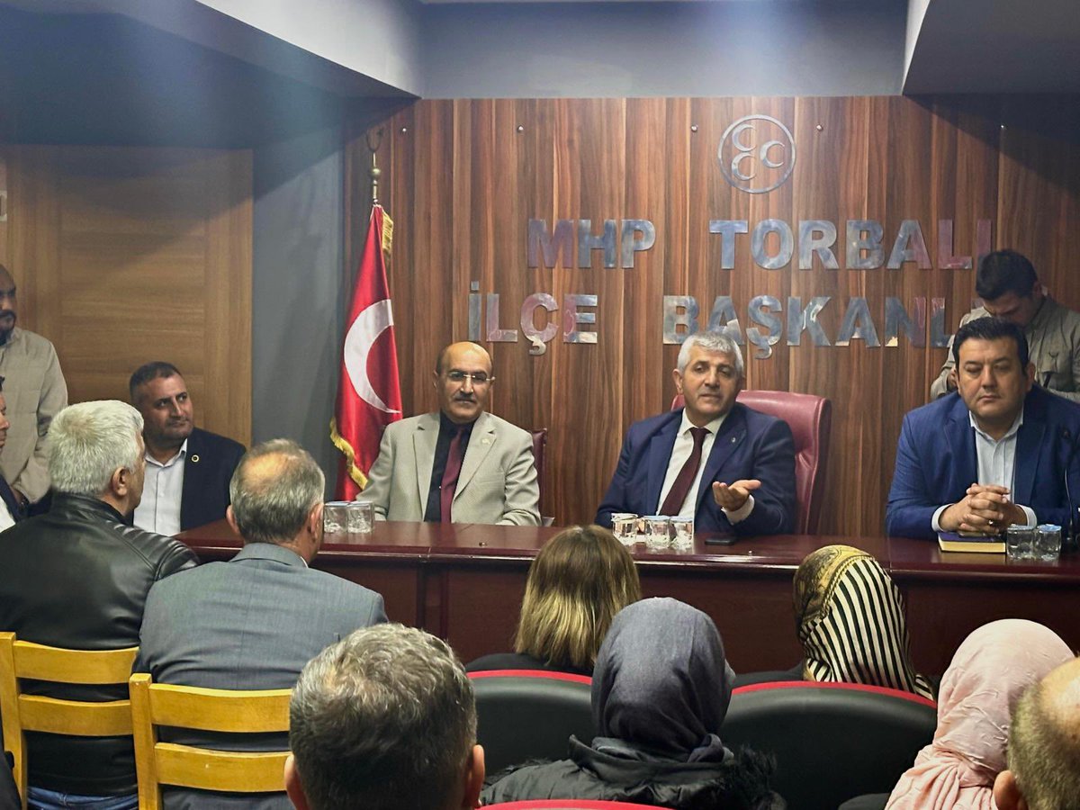 VeyselSahinMhp's tweet photo. Torbalı İlçe Teşkilatımız ile bir araya gelip istişarelerde bulunduk.

İlçe Başkanımız Veli Kaçar’a , İlçe Yöneticilerimize, Meclis Üyemize ve Ülküdaşlarımıza misafirperverlikleri için teşekkür ederim.

Var olsun teşkilatımız. https://t.co/l7GKDt1zw0