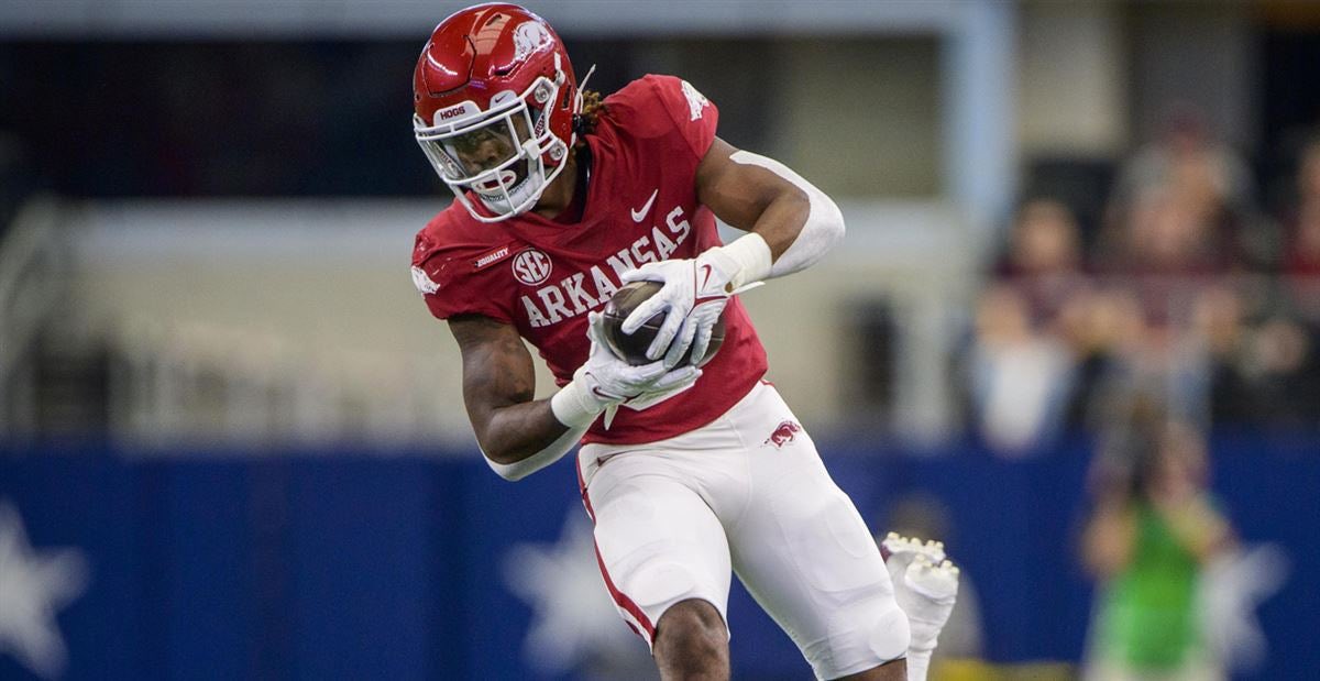 HawgsontheHill's tweet photo. Breaking!! Per several sources, AJ Green is returning back to Arkansas as a walk-on DB.

Green was previously at Arkansas as a RB before transferring after last season to Oklahoma State. #WPS https://t.co/eE6oyjunoM