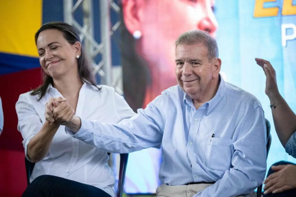 El silencio de María Corina Machado y Edmundo González es ENSORDECEDOR. En 6 meses tuvieron que tener un plan más que listo y espero lo lleven a la acción y de verdad vayan HASTA EL FINAL. 🇻🇪
