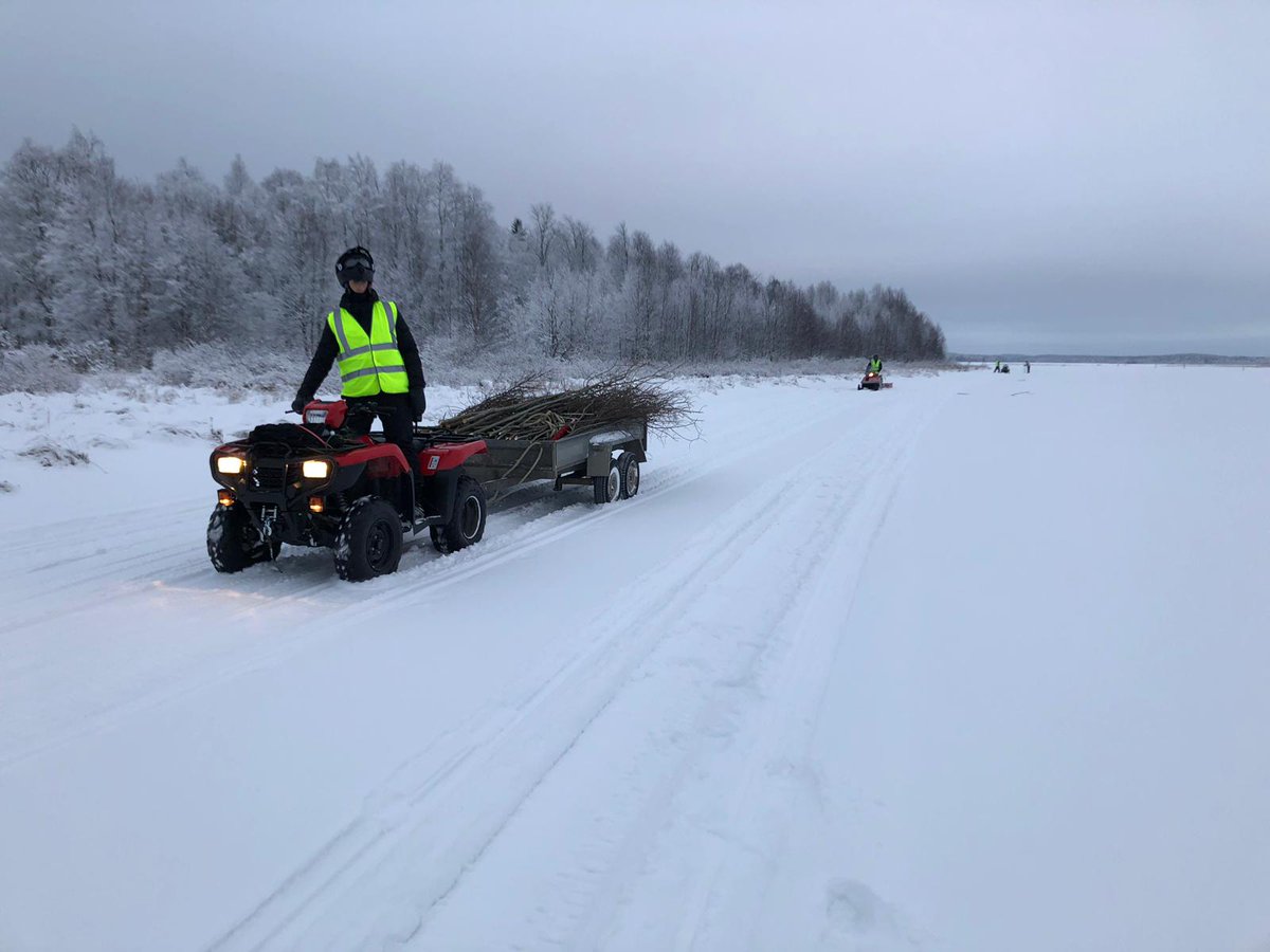 CabinInTheNorth's tweet photo. Anything that'll burn, will heat us during winter months https://t.co/myWFWSpWsA