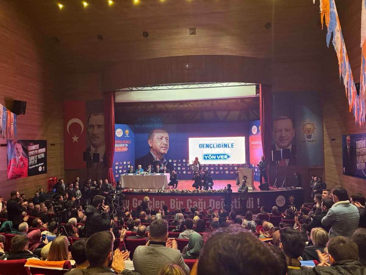AK Gençlik Kaynarca tweet media