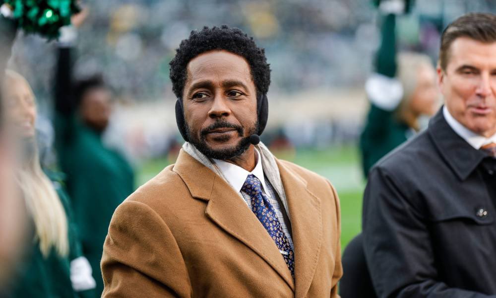 The narrative Desmond is pushing that #OhioState “bought” Jeremiah Smith is laughable

He committed a YEAR before signing

Meanwhile, Underwood didn’t even consider #Michigan until days before Signing Day with $12M on the table

Brain Dead of the Day: <a href="/DesmondHoward/">Desmond Howard</a>