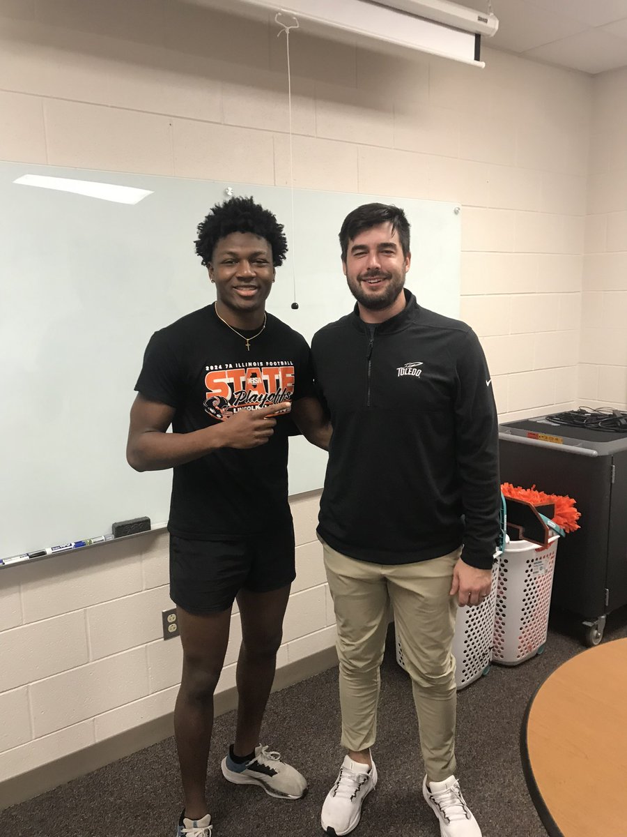 Jahan Abubakar (@jahanabubakar2) on Twitter photo #AGTG Thank <a href="/stantonweber/">Coach Stanton Weber</a> for coming down to see my teammates and I practice. After a great conversation with him, I am blessed to receive my first division 1 offer from <a href="/ToledoFB/">Toledo Football</a> Thank you for the opportunity!! Go rockets!
<a href="/LWWestWarriorFB/">Lincoln-Way West Football</a> #AGTG Thank <a href="/stantonweber/">Coach Stanton Weber</a> for coming down to see my teammates and I practice. After a great conversation with him, I am blessed to receive my first division 1 offer from <a href="/ToledoFB/">Toledo Football</a> Thank you for the opportunity!! Go rockets!
<a href="/LWWestWarriorFB/">Lincoln-Way West Football</a>