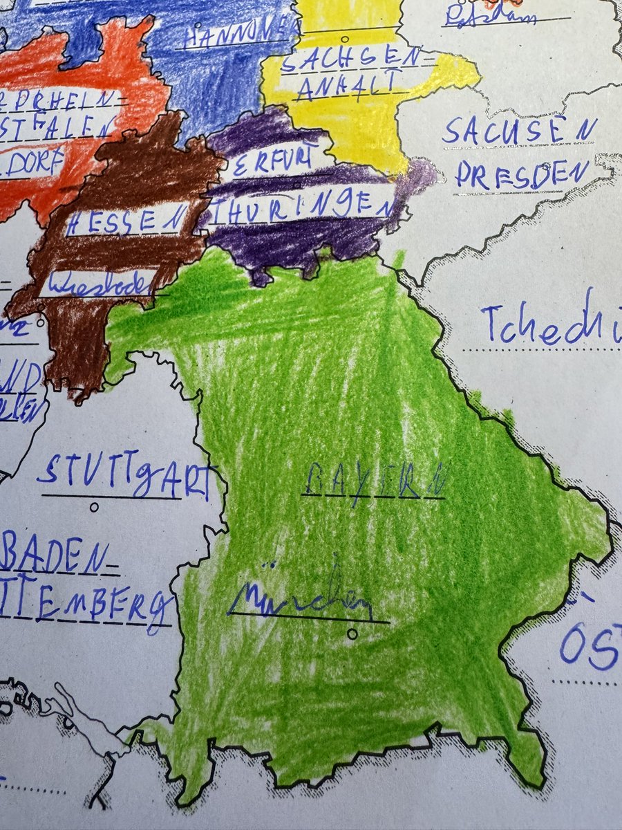 SiehtamJ's tweet photo. Mein Kind hat Humor 😂 https://t.co/5pNd6qxsiU