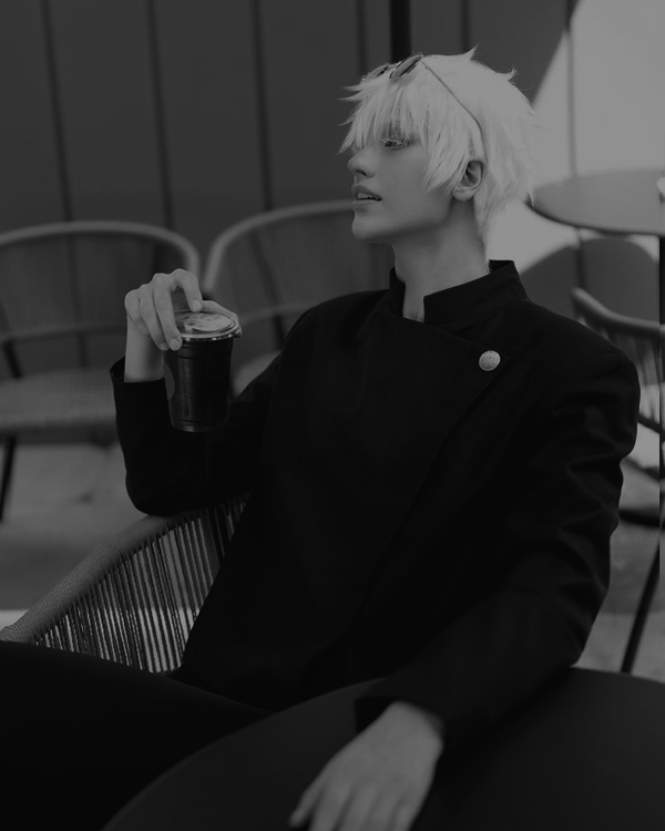 radiaes's tweet image. — 10012025

"Don't know why I'm hopin' for what I won't receive
Fallin' for the promise of the emptiness machine"

- glad to be back from Tokyo