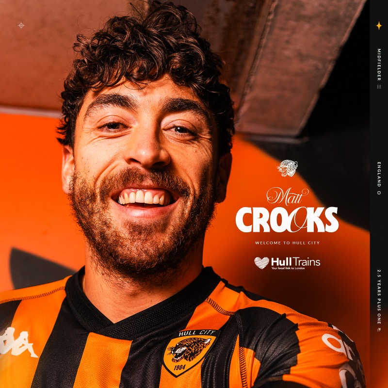 HullCity's tweet photo. Welcome to the Tigers, @mdrcrooks! 🤝 

#hcafc | @Hull_Trains