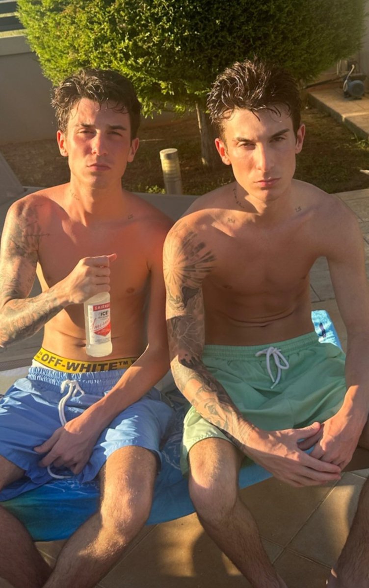 Eric_allsos's tweet photo. Happy Birthday to my amazing twin brother.. we've made it another year and honestly if I could've chosen anyone as my twin I would still pick you over again. My brother, my partner in crime, my best friend.  I'm proud to call you my brother.  I love you bro https://t.co/N80OgCDHDb