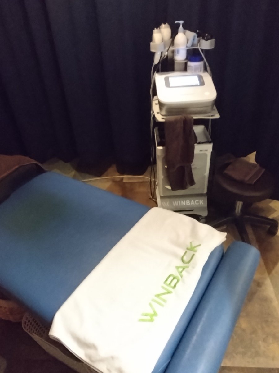 mandarin_epw's tweet image. 今日は子守熊のあくび
ここに来たぜ💨

四国でもほとんど置いてないらしい
WINBACKつぅ高周波治療で
身体の傷みがなくなって
完全完熟に元通りだ🍊💥

身体に傷みがある奴は
腐っちまう前にここ行きな⇓
koala-akubi.jp

#WINBACK
#子守熊のあくび
#完全完熟