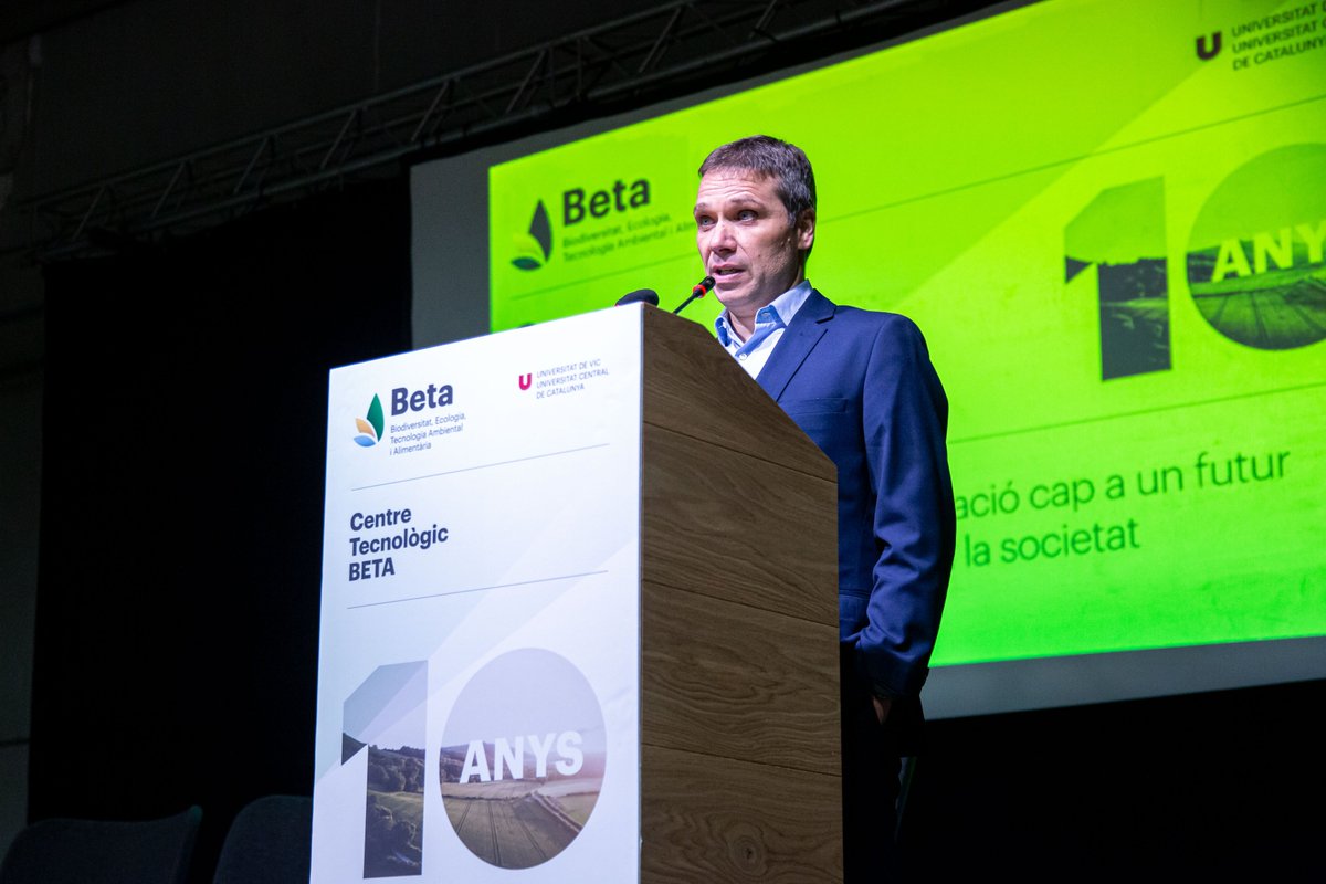 BETA_TechCentre's tweet photo. El president de la Generalitat, Salvador Illa, va inaugurar ahir les noves instal·lacions del Centre, amb 1.700 m² més, arribant a gairebé 3.000 m² 🌱. 

Un gran pas per ser referent en #sostenibilitat, bioeconomia circular i transició verda! 🌍

👉 https://t.co/t1qs3gvn7L https://t.co/XA1bE7zF3V