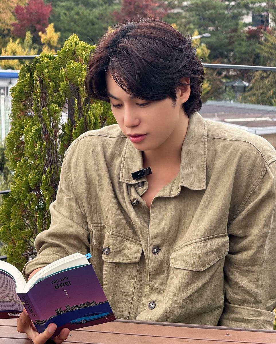 영 tweet media