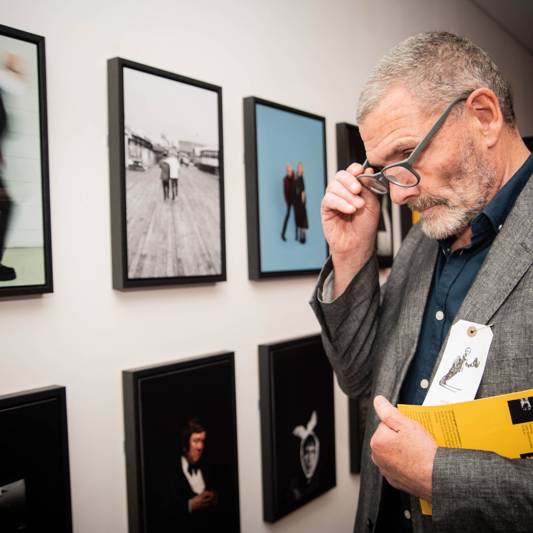 ShowtownBPL's tweet image. 🤩 📸 Andy Hollingworth Exhibition Tour📅 Saturday 8th February 11.00am-12noon! Don't miss your chance to have an exclusive tour of 'I photograph comedians' with Andy himself here at Showtown. Tickets available now: tinyurl.com/AndyH-Tour-Feb… #Showtown #Blackpool #Events