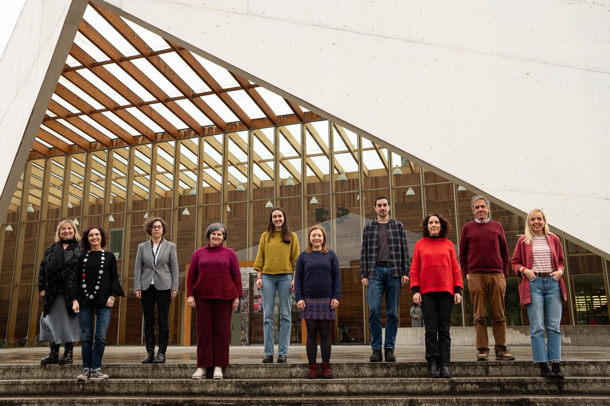 El laboratorio permanente #CBE i3 lab @CBEi3lab en portada de la revista Campusa <a href="/upvehu/">UPV/EHU</a> 👏: 

"CBE i3lab: el reto de comprometerse con la sociedad e innovación educativa" #ChallengeBasedEducation 

👉 ehu.eus/es/web/campusa… 

cc <a href="/Letrak_EHU/">Letrak_EHU</a> <a href="/Euskampus/">Euskampus</a>