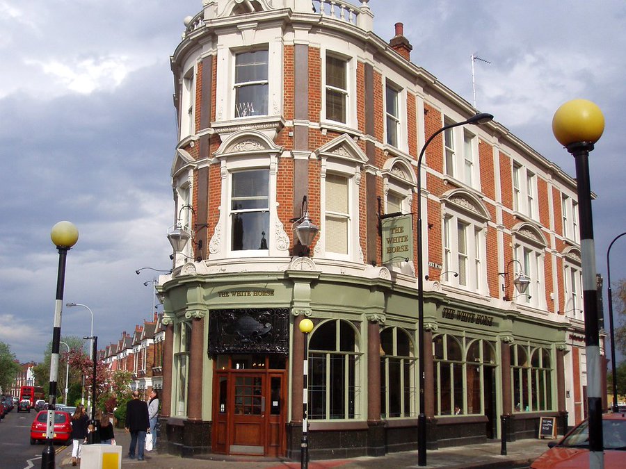 GBbooze's tweet image. The White Horse, 154 Fleet Road, #Hampstead NW3
Established in 1721 and rebuilt in its present form in 1904. 🍻 (Closed)