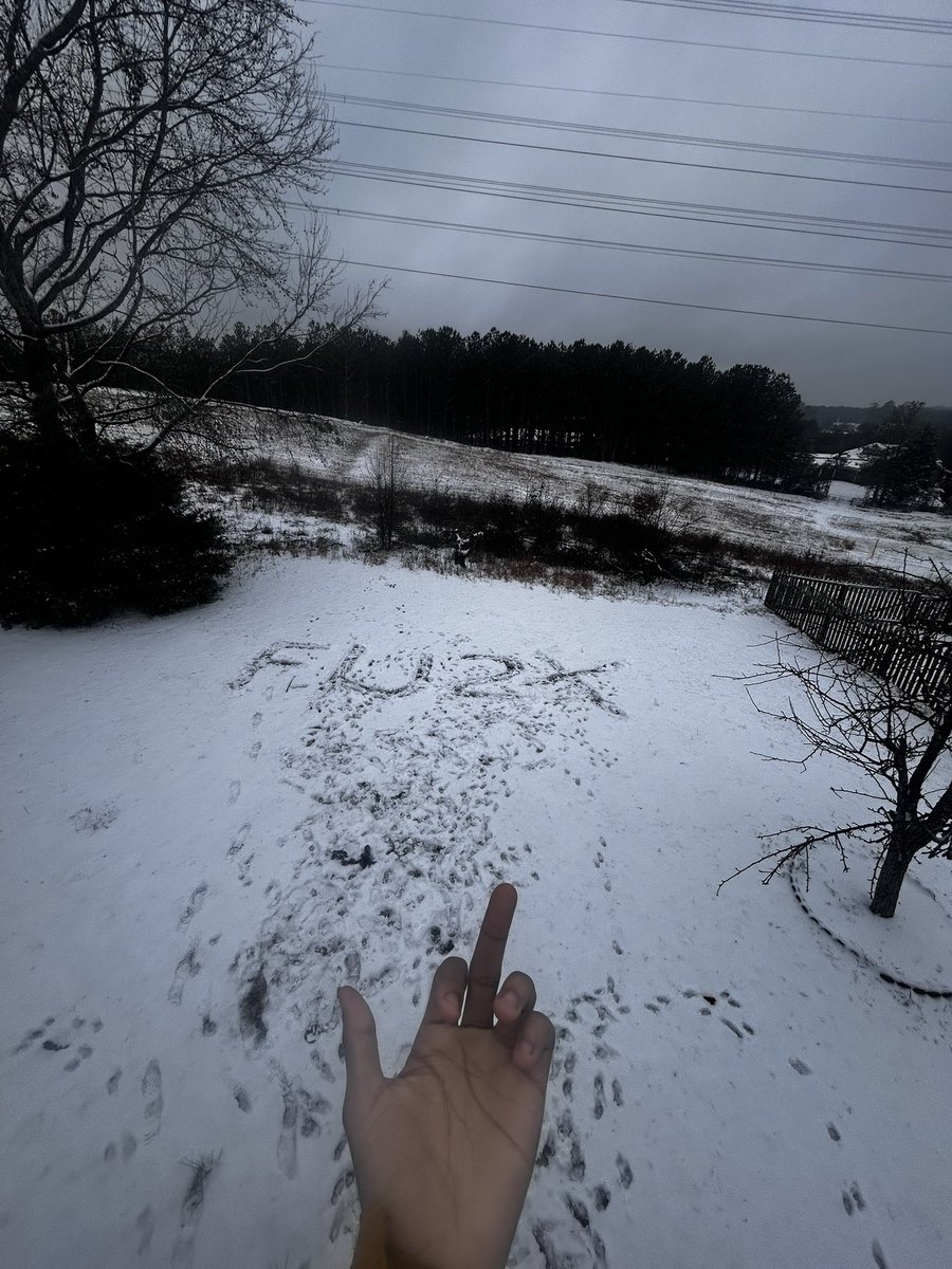 yvngcholo's tweet photo. Middle fingers in da air f u 2x https://t.co/GgDe6MEmxG