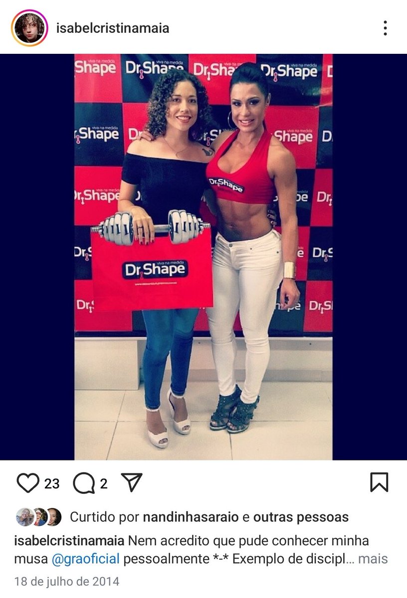 isabelmaia's tweet photo. Não vejo a hora do BBB começar pra eu acompanhar a Gracyanne! Espero que ela não decepcione! (A foto do dia que eu pude conhece-la pessoalmente em 2014) https://t.co/b0gPz0Ggb6