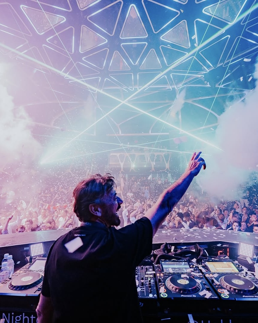 Echostage (@echostage) on Twitter photo TONIGHT! Catch <a href="/OliverHeldens/">Oliver Heldens ๐บ๐ป๐โจ/๐น๐งฒ</a> x <a href="/BennyBenassi/">Benny Benassi</a> at Echostage, with support from <a href="/BogesMusic/">Boges Music</a>. ๐ค
Tickets โ tix.echostage.com/OliverBenny
To book a table (21+) โ ๐ง tables@echostage.com.
Set times in thread! TONIGHT! Catch <a href="/OliverHeldens/">Oliver Heldens ๐บ๐ป๐โจ/๐น๐งฒ</a> x <a href="/BennyBenassi/">Benny Benassi</a> at Echostage, with support from <a href="/BogesMusic/">Boges Music</a>. ๐ค
Tickets โ tix.echostage.com/OliverBenny
To book a table (21+) โ ๐ง tables@echostage.com.
Set times in thread!