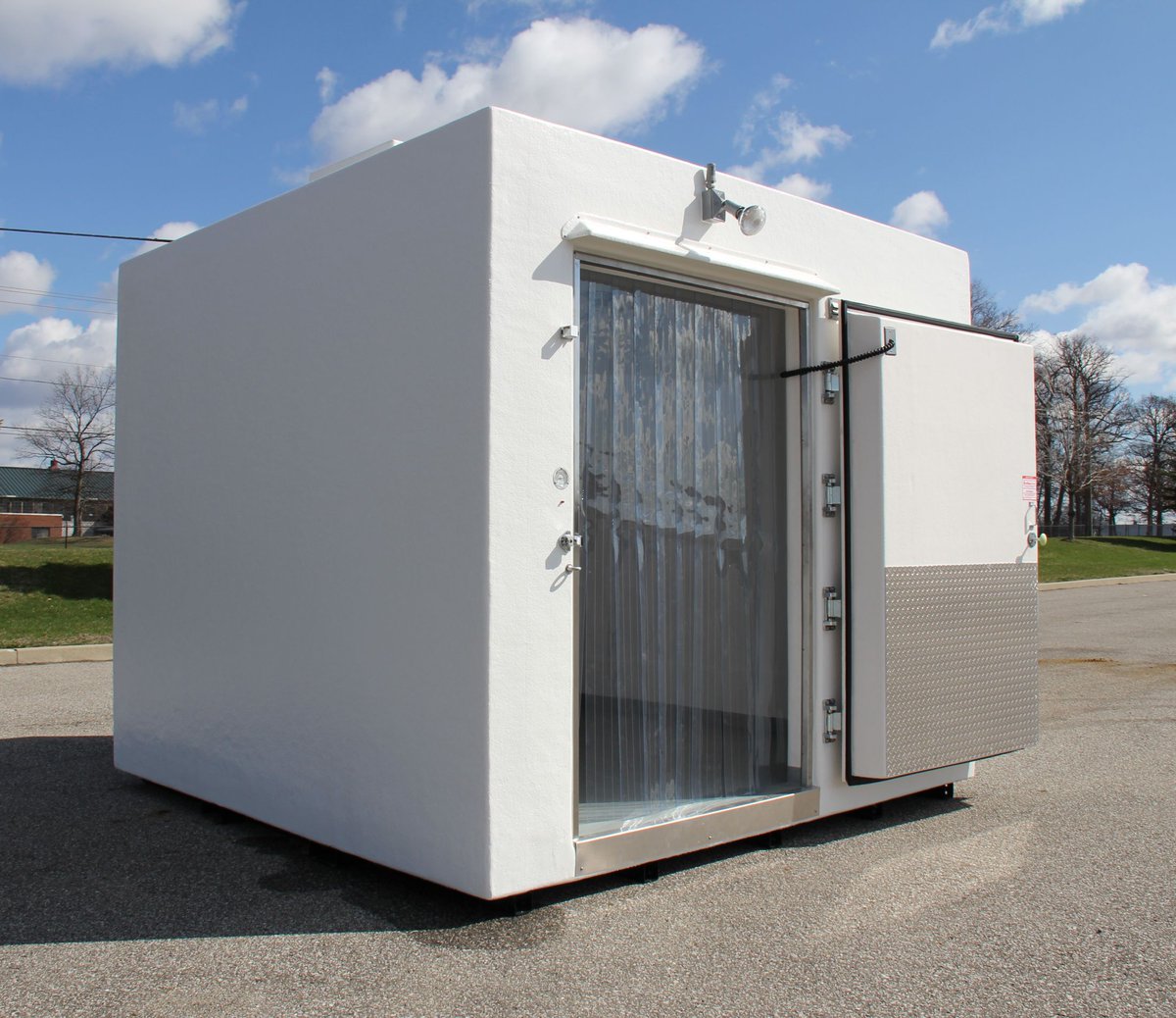 Polar_King_Intl's tweet image. 💡🔋 Cut energy costs with Polar King outdoor coolers!

#EnergyEfficiency #GreenSolutions #PolarKing #CostSavings