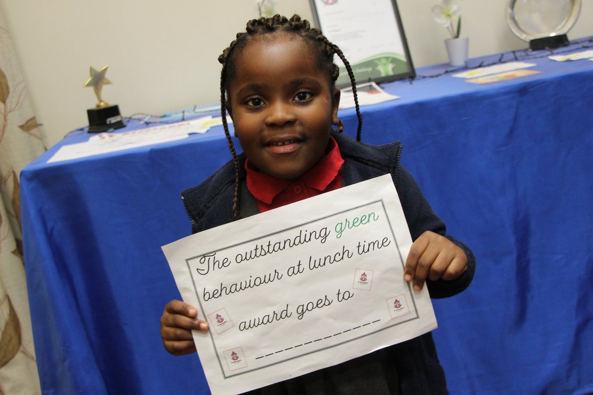 Amazing manners in the dining hall award goes to.... #ShineLikeStars #weareamazing #lunchtime #specialtable