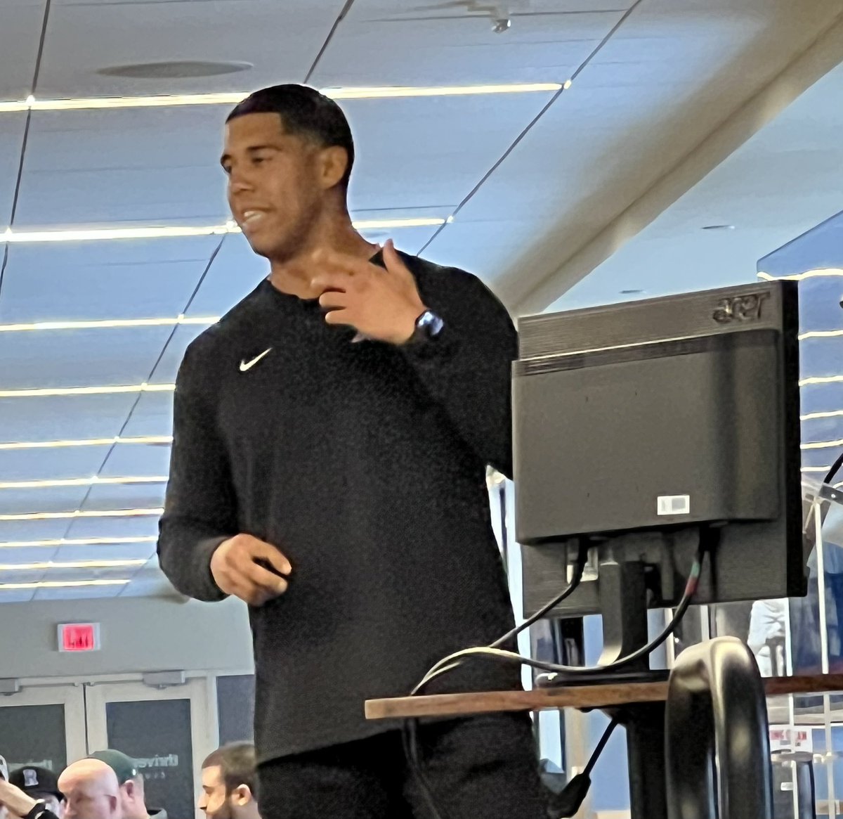 MSHSBCA's tweet image. Gianni Bloom, Miami Marlins, and Dominican Summer League Manager, is talking about catching. You can follow him on IG @giannibloomcatching