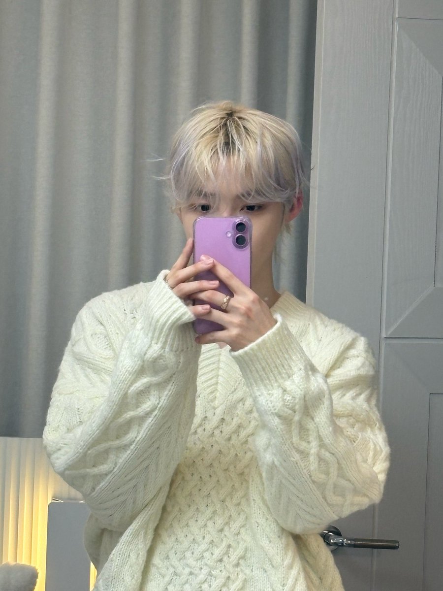 Chanhee send a photo on “fromm”!♥︎