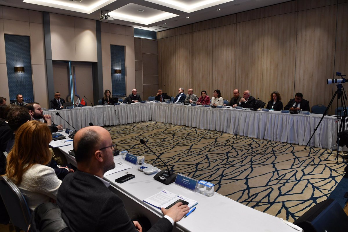 Samet Kavoğlu (@skavoglu) on Twitter photo 2. İletişim Şûrası Hazırlık Çalıştayı kapsamında çok değerli katılımcılarla stratejik iletişimi konuştuk. Ülkemizin stratejik iletişimine katkı sunmak için fikirlerimizi aktardık. 
Emeği geçenlere teşekkür ediyor; çıktılarının ülkemiz ve milletimiz için hayırlı olmasını diliyorum 2. İletişim Şûrası Hazırlık Çalıştayı kapsamında çok değerli katılımcılarla stratejik iletişimi konuştuk. Ülkemizin stratejik iletişimine katkı sunmak için fikirlerimizi aktardık. 
Emeği geçenlere teşekkür ediyor; çıktılarının ülkemiz ve milletimiz için hayırlı olmasını diliyorum