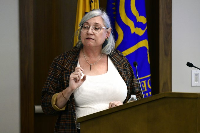 🔍 Curious about the latest in #DataScience and #AI in biomedical research? Read about Dr. Susan Gregurick's insightful talk at NIEHS. Discover how <a href="/NIH/">NIH</a> is advancing data-driven discoveries.

Click here to learn more: factor.niehs.nih.gov/2024/12/scienc…