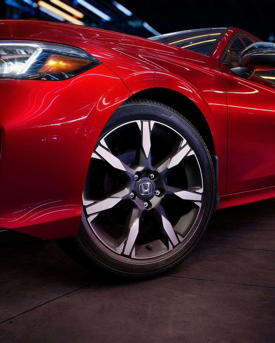 HondaCanada's tweet photo. Roll out the red carpet for the 2025 #HondaCivicHybrid, your 2025 North American Car of the Year 🏆
-
Déployez le tapis rouge pour la #HondaCivicHybride 2025, votre voiture nord-américaine de l'année 2025. 🏆
#NACTOY #NorthAmericanCaroftheYear #PrixNordAméricainDeLaVoitureDeLAnnée