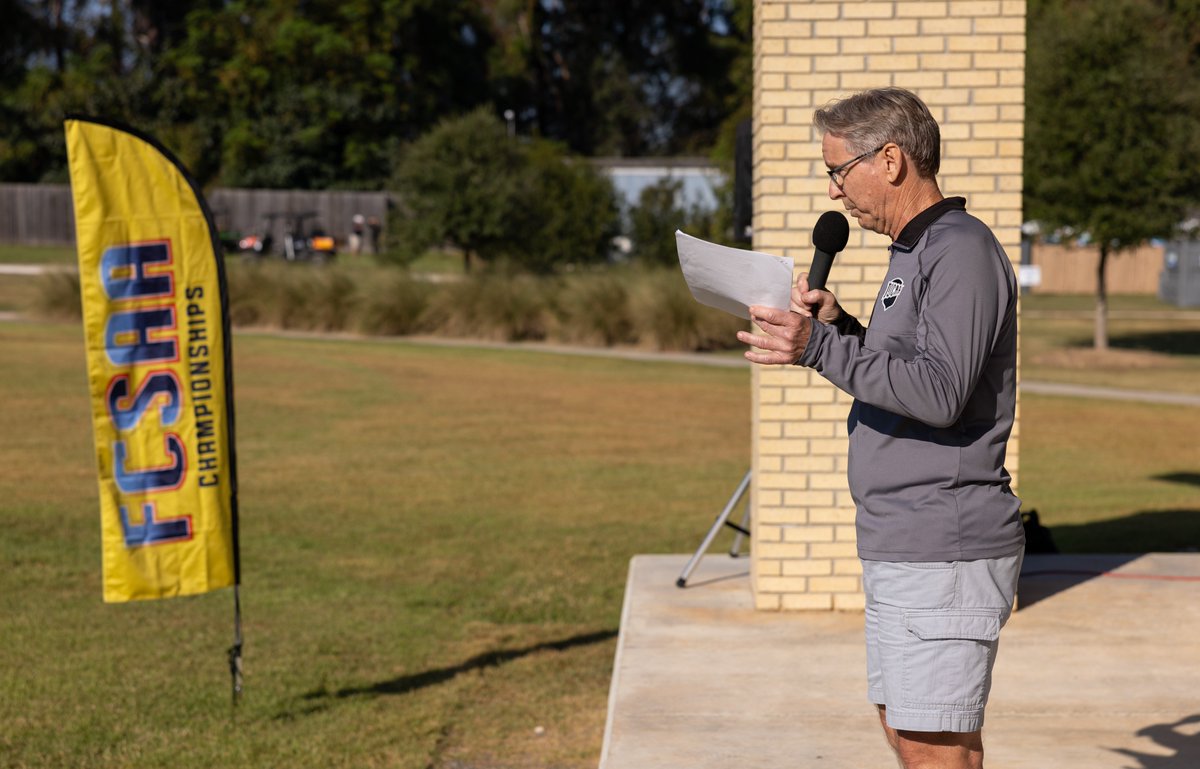 . <a href="/AthleticsPHSC/">PHSC Athletics</a> AD Steve Winterling is retiring today.  Steve was hired at Pasco in 1990 &amp; built the⚾️program from the ground up. Moved into full-time AD role in 2018. Instrumental in the growth of FCSAA XC. Great friend and colleague. Thank you for your service to
<a href="/TheFCSAA/">FCSAA</a>!