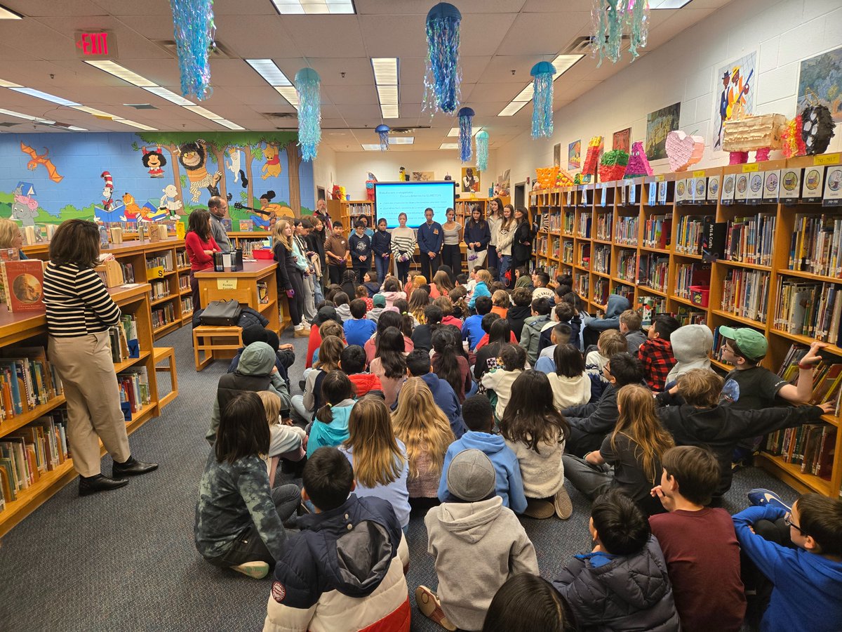 Dr. Liza Burrell-Aldana (@principal_cis) on Twitter photo Thank you to the amazing <a href="/APSGunston/">APSGunston</a> Immersion students and teachers for visiting our papagayos! 🦜💚 <a href="/APSVirginia/">Arlington Public Schools</a> <a href="/DLI_Bermudez/">Srta. Bermúdez</a> <a href="/DLELnetwork/">DualLangNetwork</a> <a href="/c/">c</a> Thank you to the amazing <a href="/APSGunston/">APSGunston</a> Immersion students and teachers for visiting our papagayos! 🦜💚 <a href="/APSVirginia/">Arlington Public Schools</a> <a href="/DLI_Bermudez/">Srta. Bermúdez</a> <a href="/DLELnetwork/">DualLangNetwork</a> <a href="/c/">c</a>
