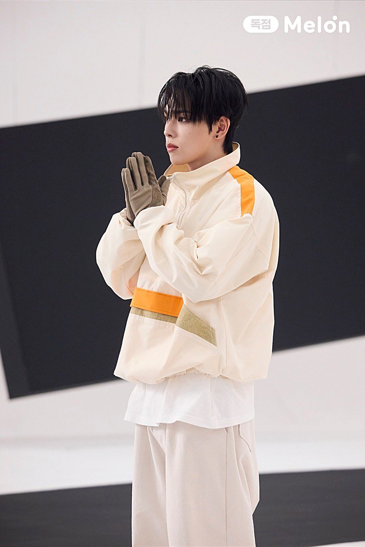 amarupics's tweet photo. 250110 Melon update 

#AMARU #아마루 
#KickFlip #킥플립 #JYP https://t.co/yCS4t1uWse