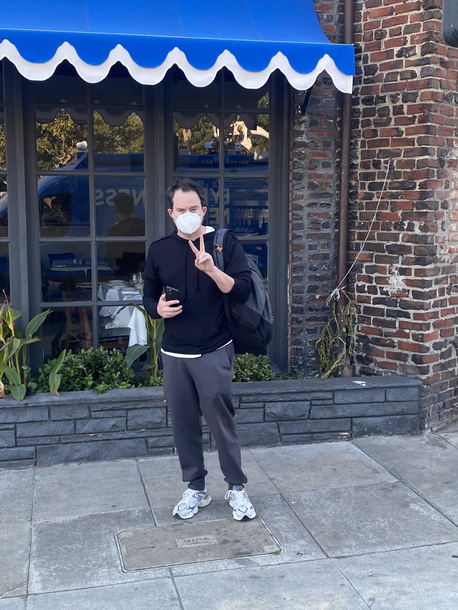 An only in LA moment on Thursday at road block for #PalisadesFire Resident trying to gain access came up to news van as if he was part of our team, wanted to help cover, ride with us. Then, he pulled down his mask, smiled and it was Bill Hader! Couldn’t have been nicer! <a href="/ABC7/">ABC7 Eyewitness News</a>