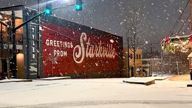 Starkville, this might be your best look yet 🙌🌨️😍