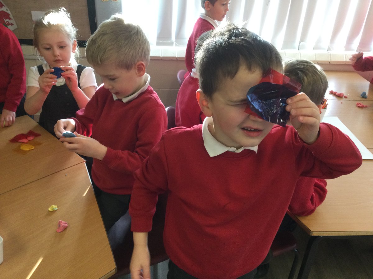 Creativity: Year 1 loved exploring colour mixing to create secondary colours for their new topic in Art!