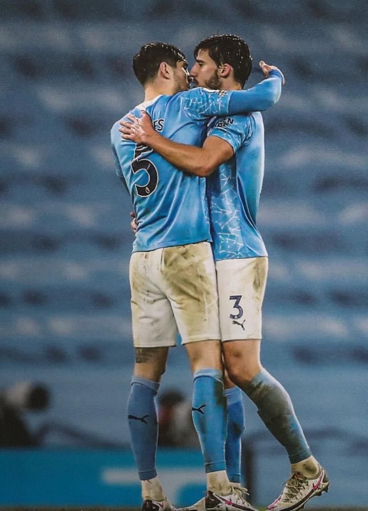 musialez's tweet photo. i don’t get how football has homophobic people in the crowds

mf your players are doing this on average each time they score https://t.co/7l1rt3gXB2