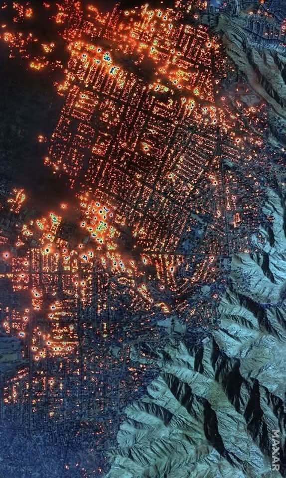 ترامب : سنحرق الشرق الأوسط
ثم احترقت لوس أنجلوس
{ ويمكرون ويمكر الله والله خير الماكرين }