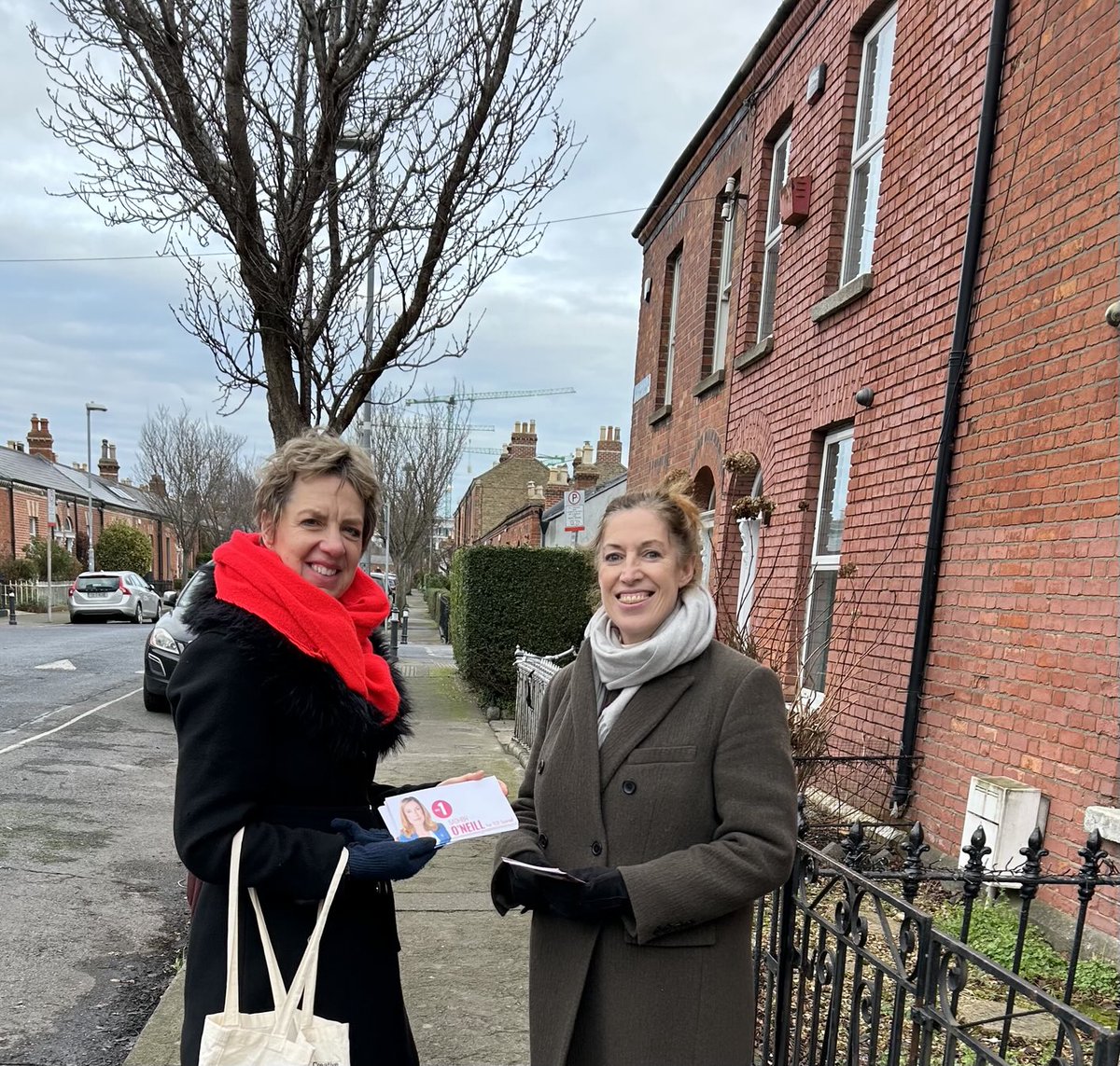 ivanabacik's tweet image. Delighted to be out canvassing today for ⁦@SadhbhO⁩ - the brilliant TCD panel candidate in #SeanadElections #SE25 ⁦@tcdalumni⁩

A very positive reception from ⁦@tcddublin⁩ graduates in #Portobello ! 

#VoteSadhbhNo1 ⁦#ClimateAction