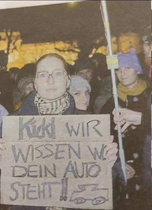 Okay das Bild ist offensichtlich kein Fake 

Die hässliche Fratze der Linksextremen

Anzeige ist raus