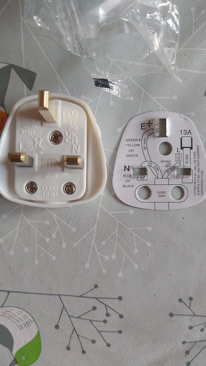 Good job I know how to wire a plug as the wiring diagram is opposite to the plug markings 🤦‍♂️