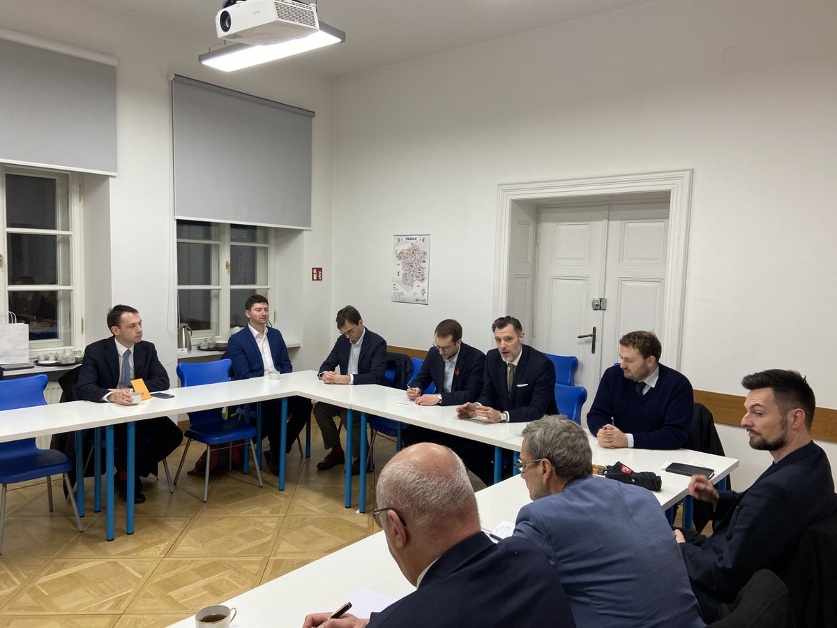La France à Cracovie (@francecracovie) on Twitter photo Na zakończenie dnia, w Konsulacie Generalnym Francji odbyło się spotkanie zorganizowane we współpracy z <a href="/LaFrenchTechKRK/">French Tech Krakow</a>, które było okazją do interesujących dyskusji między przedstawicielami 🇵🇱 i 🇫🇷 #startupów oraz podmiotów instytucjonalnych na temat SpaceTech.
4/5🧵 Na zakończenie dnia, w Konsulacie Generalnym Francji odbyło się spotkanie zorganizowane we współpracy z <a href="/LaFrenchTechKRK/">French Tech Krakow</a>, które było okazją do interesujących dyskusji między przedstawicielami 🇵🇱 i 🇫🇷 #startupów oraz podmiotów instytucjonalnych na temat SpaceTech.
4/5🧵