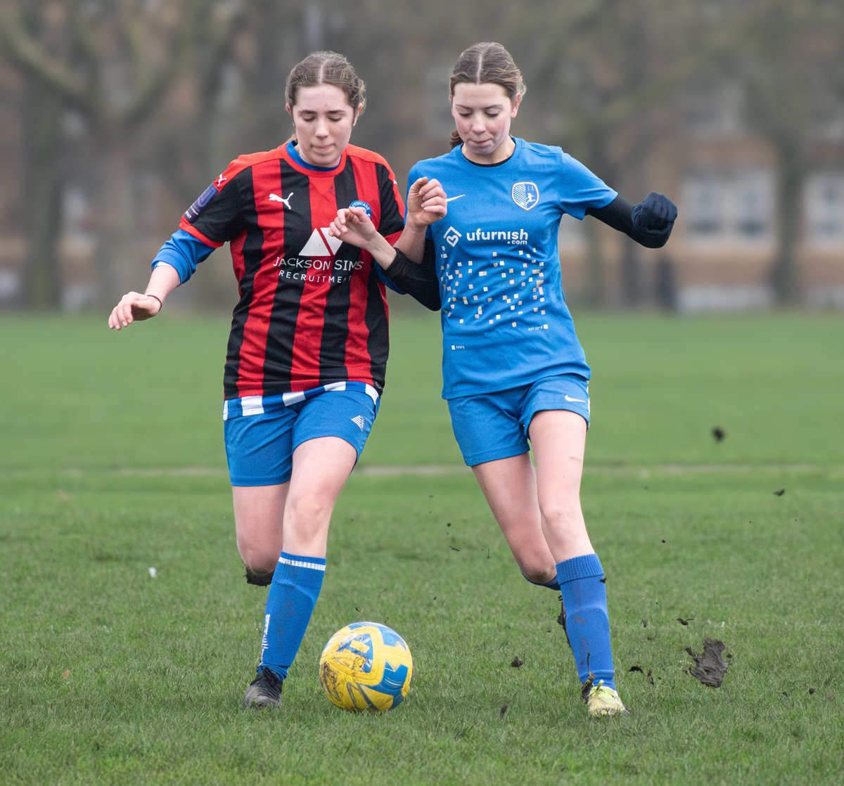 My second game of the game as <a href="/vickyparkrfc/">Vicky Park Rangers FC</a> U16s played <a href="/ActoniansLFC/">Actonians LFC</a> in a thrilling 5-3 win for Actonians in the <a href="/CapitalGirlsLnd/">Capital Girls League</a>. Actonians led by 3-0 before Vicky Park rallied to make it 3-3. Both teams pushed but 2 goals from Actonians sealed the deal. flickr.com/gp/vickyparkra…