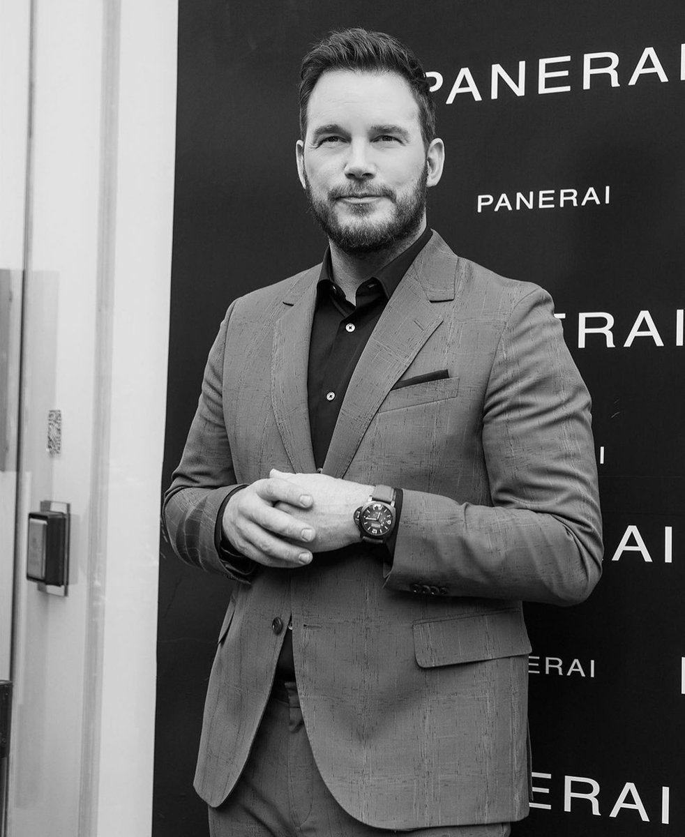 “I can’t help but be extremely grateful to this man, my man. With all that I have been going through, you’ve stayed at my side. My appreciation is beyond measure. My respect for you is through the roof. And my heart is filled with so many feels for you.”
<a href="/ForeverNavy85/">'Detective' Jeremy Evans.</a>