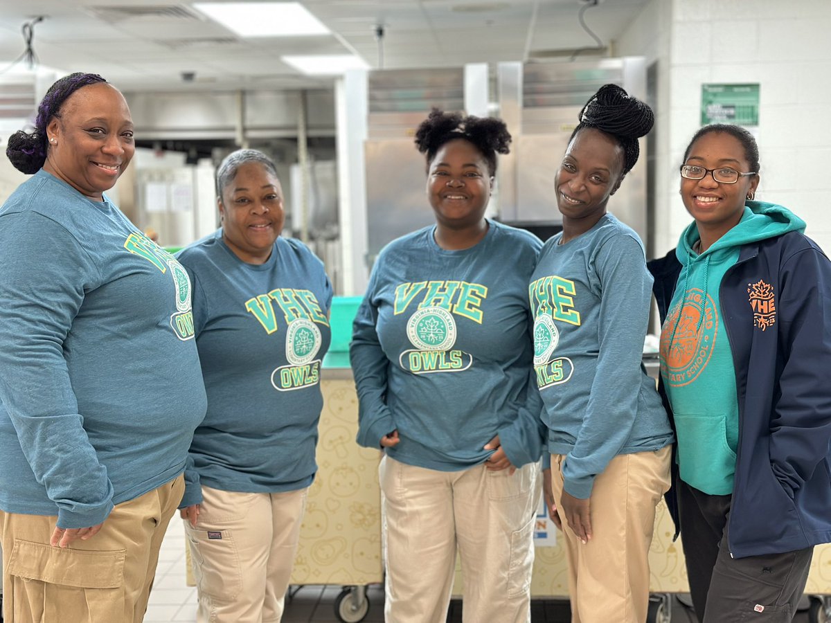 Very thankful for VHE’s APS nutrition staff! They always provide with a smile!  <a href="/TerryHarness/">Principal Harness</a> <a href="/LauraDostie/">Laura Dostie</a> <a href="/APSNutritionNow/">APS Nutrition</a>