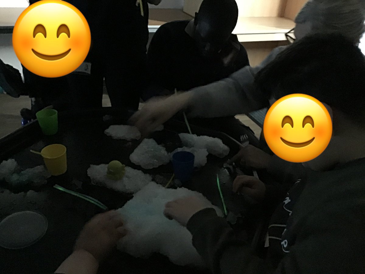Fairfieldstweet's tweet image. F5 has really enjoyed sensory ice exploration, using glow sticks to light the ice, and candy floss watching it melt on the ice. #F5