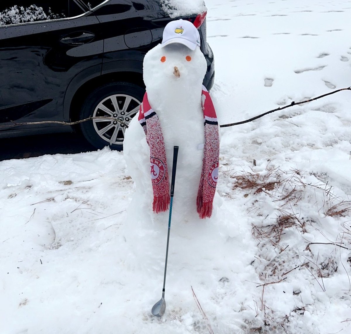 ❄️☃️Happy Snow Day!️ Due to the weather, we are closed today. We’ll reopen on Saturday at noon. Stay warm, and we’ll see you on the course soon! ❄️⛳️