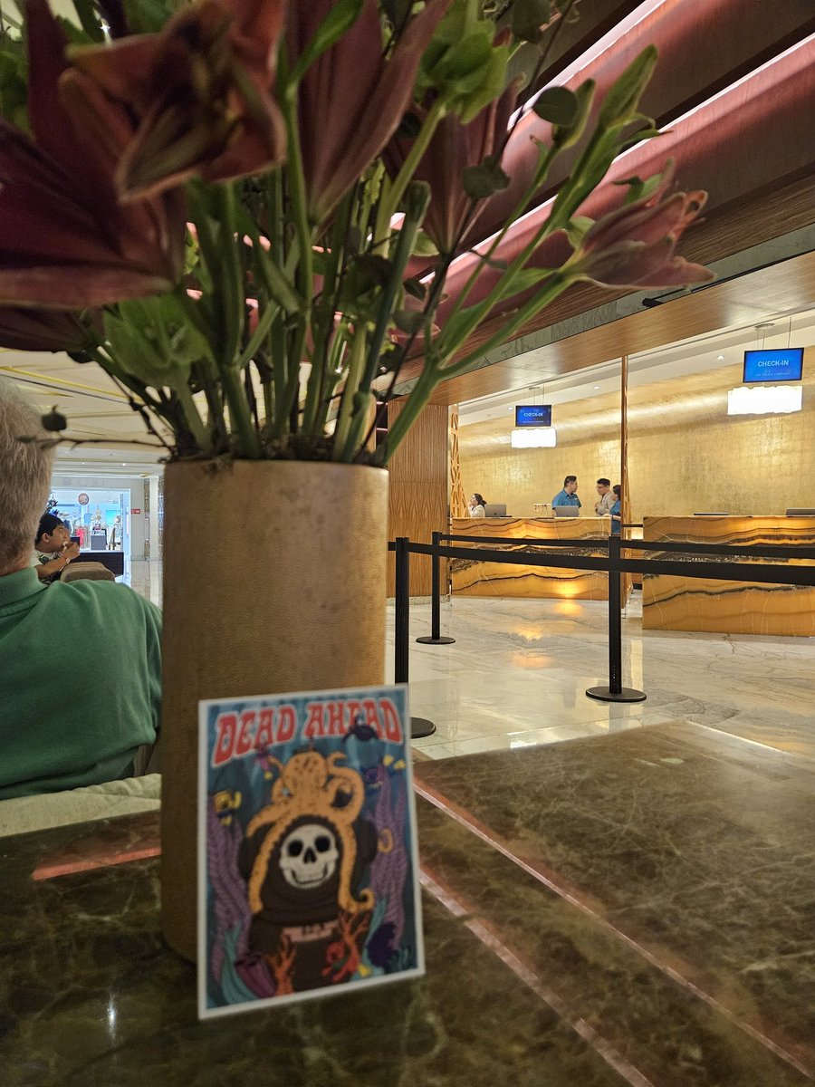 Concert_People's tweet photo. we're dropping swag all throughout the resort keep an eye out 👀🏝🌹⚡️🧸💃💀✌️
#DeadAheadFest https://t.co/S7mLBtx6sm