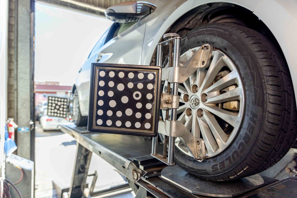 NorthridgeTire's tweet photo. If you don't remember the last time your car has been serviced, give us a call and schedule an appointment today!

📞818-349-0647
💻https://t.co/lkLSyJYuiG
📌Northridge, CA
#NorthridgeTirePros https://t.co/2CnQLxSF5z