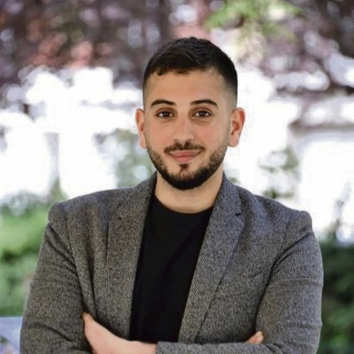 Sandrine Rousseau (@sandrousseau) on Twitter photo Il est important dimanche de voter pour <a href="/LyesLouffok/">Lyes Louffok</a>
C’est un militant infatigable de la cause des enfants placés, une personnalité dont nous avons absolument besoin pour porter une parole de terrain, courageuse, mais surtout la voix des enfants sans voix. Force à toi Lyes!
#NFP Il est important dimanche de voter pour <a href="/LyesLouffok/">Lyes Louffok</a>
C’est un militant infatigable de la cause des enfants placés, une personnalité dont nous avons absolument besoin pour porter une parole de terrain, courageuse, mais surtout la voix des enfants sans voix. Force à toi Lyes!
#NFP